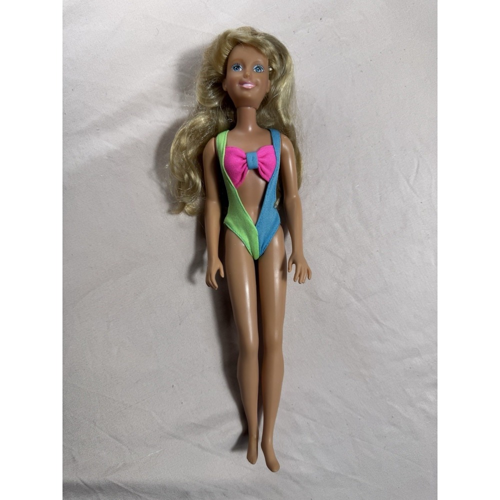 Vintage Hasbro 1988 Beachy Keen Maxie Doll W Signature‎ Green And Blue Swimsuit